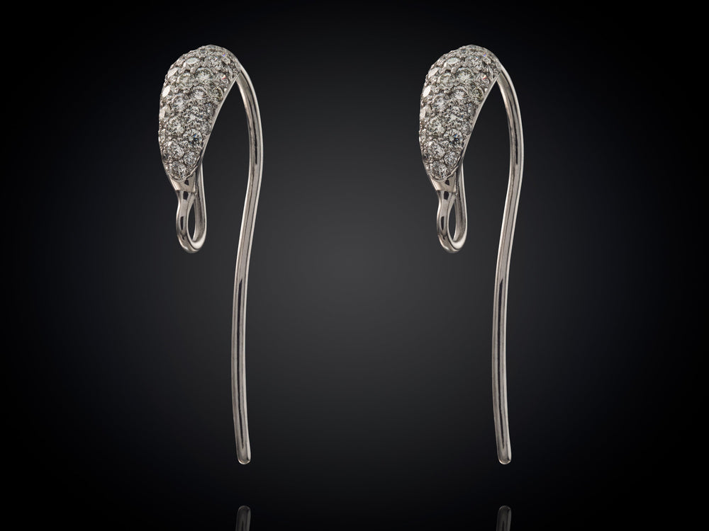 Danser | 18 karaat witgouden diamant oorhangers met amethist hanger | 70- 0.62 crt tw vvs