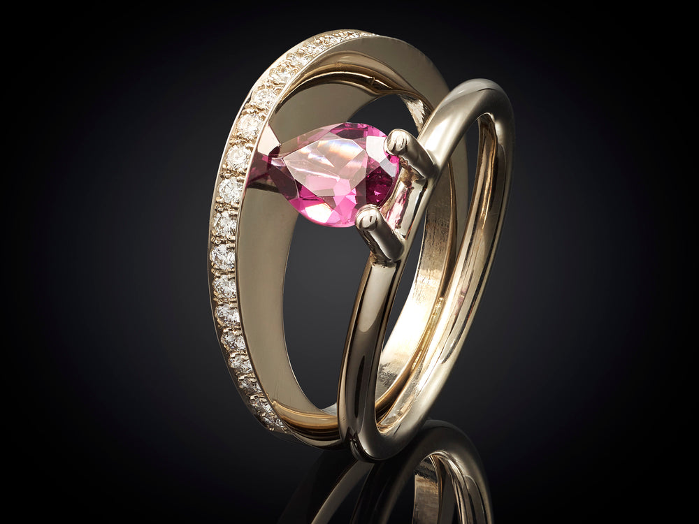 Zonsopgang | 14 karaat witgouden ring met toermalijn en diamant